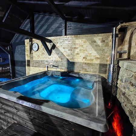 Апартаменты Casa Miclau Бэиле-Еркулане Экстерьер фото
